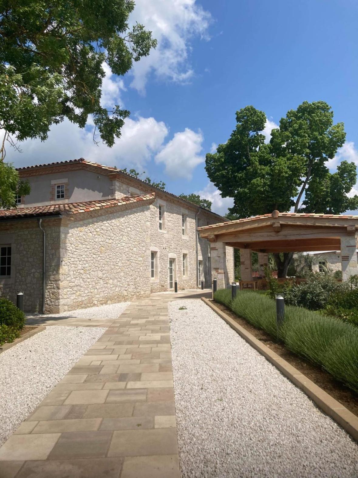 Chateau Lecusse - La Grande Roche - Hotel, Spa, Boutique & Restaurant Broze 外观 照片