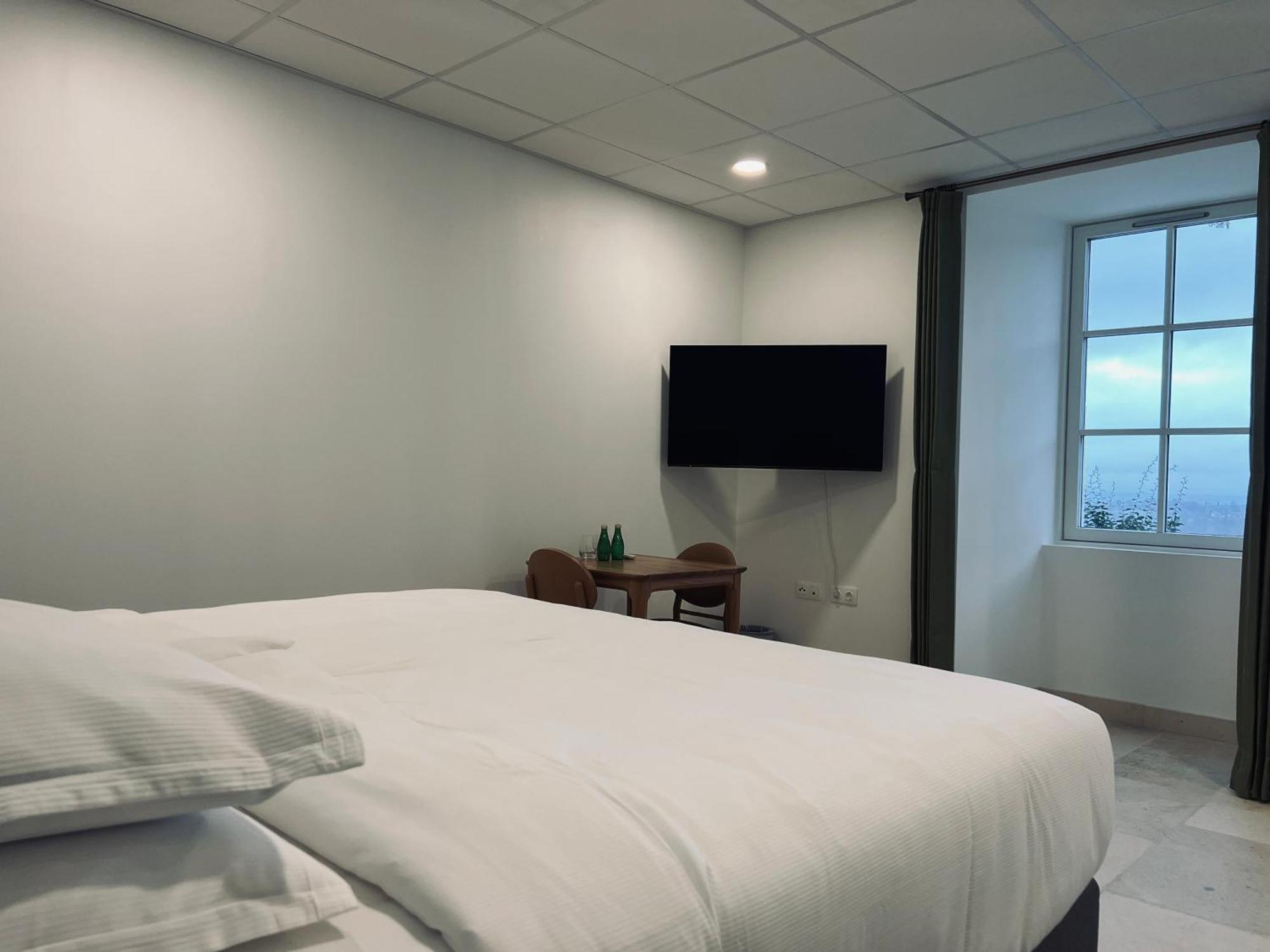 Chateau Lecusse - La Grande Roche - Hotel, Spa, Boutique & Restaurant Broze 外观 照片